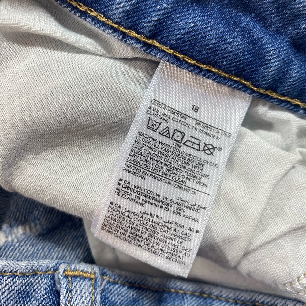 Old Navy Shorts O.G. Loose High Rise Women 18 Distressed Jean Shorts Frayed Hem - Picture 2 of 7